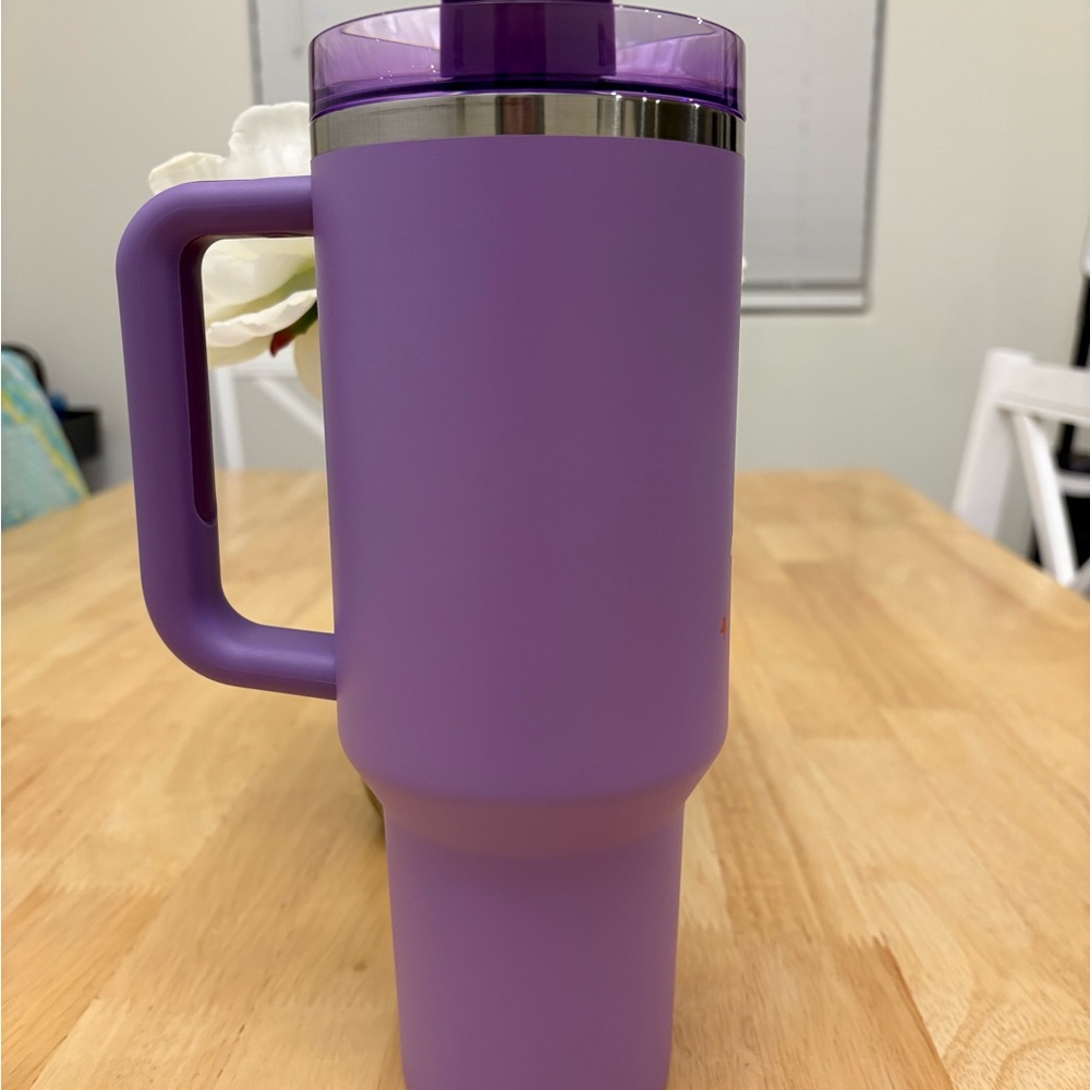 💜 Olivia Rodrigo Stanley 40oz 💜 - Picture 3 of 8